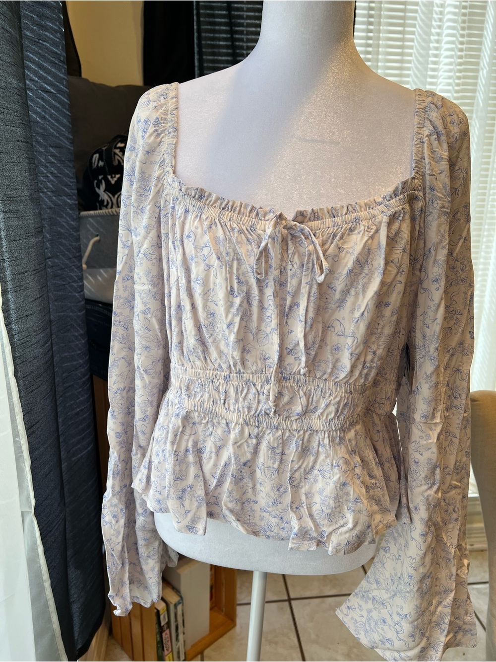 Cream Floral Peasant Blouse - Long Sleeve, size xl